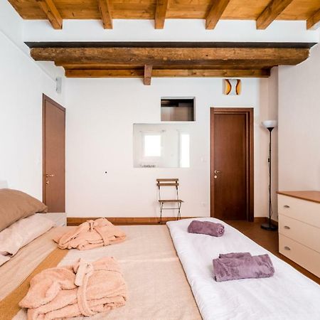 Whouse Suite Apartment Mirasole Bologna Eksteriør billede