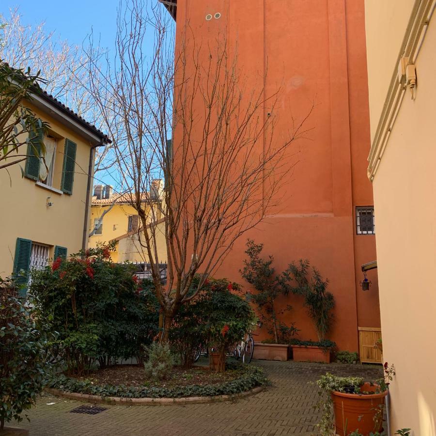 Whouse Suite Apartment Mirasole Bologna Eksteriør billede