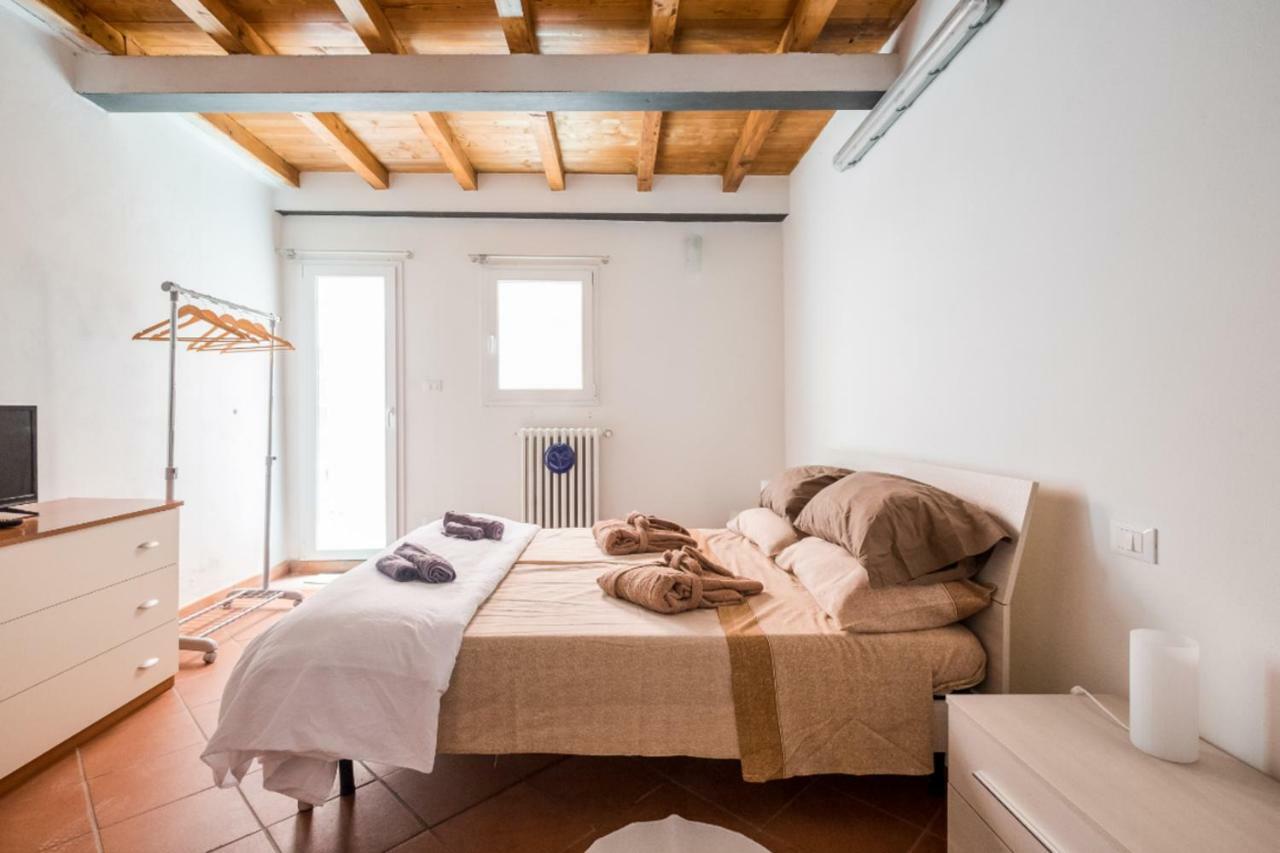 Whouse Suite Apartment Mirasole Bologna Eksteriør billede